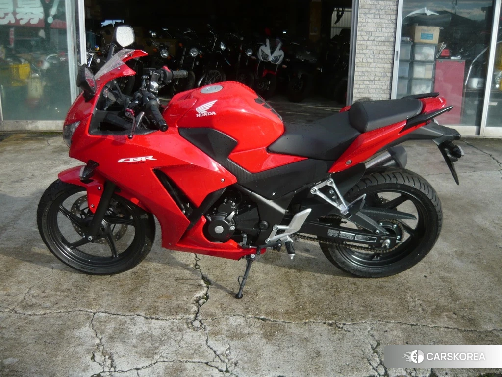 Проданный Honda CBR250R ABS 2015 из Японии, фото 2