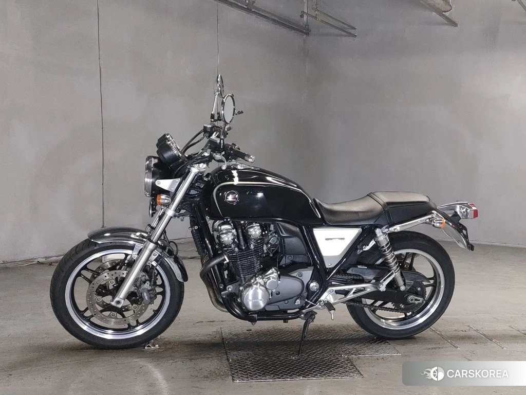 Проданный Honda CB1100 2010 из Японии, фото 2