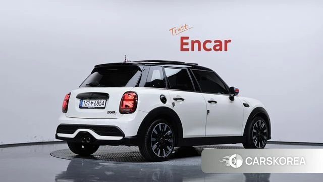Mini Cooper S id 4863701 из Кореи 12
