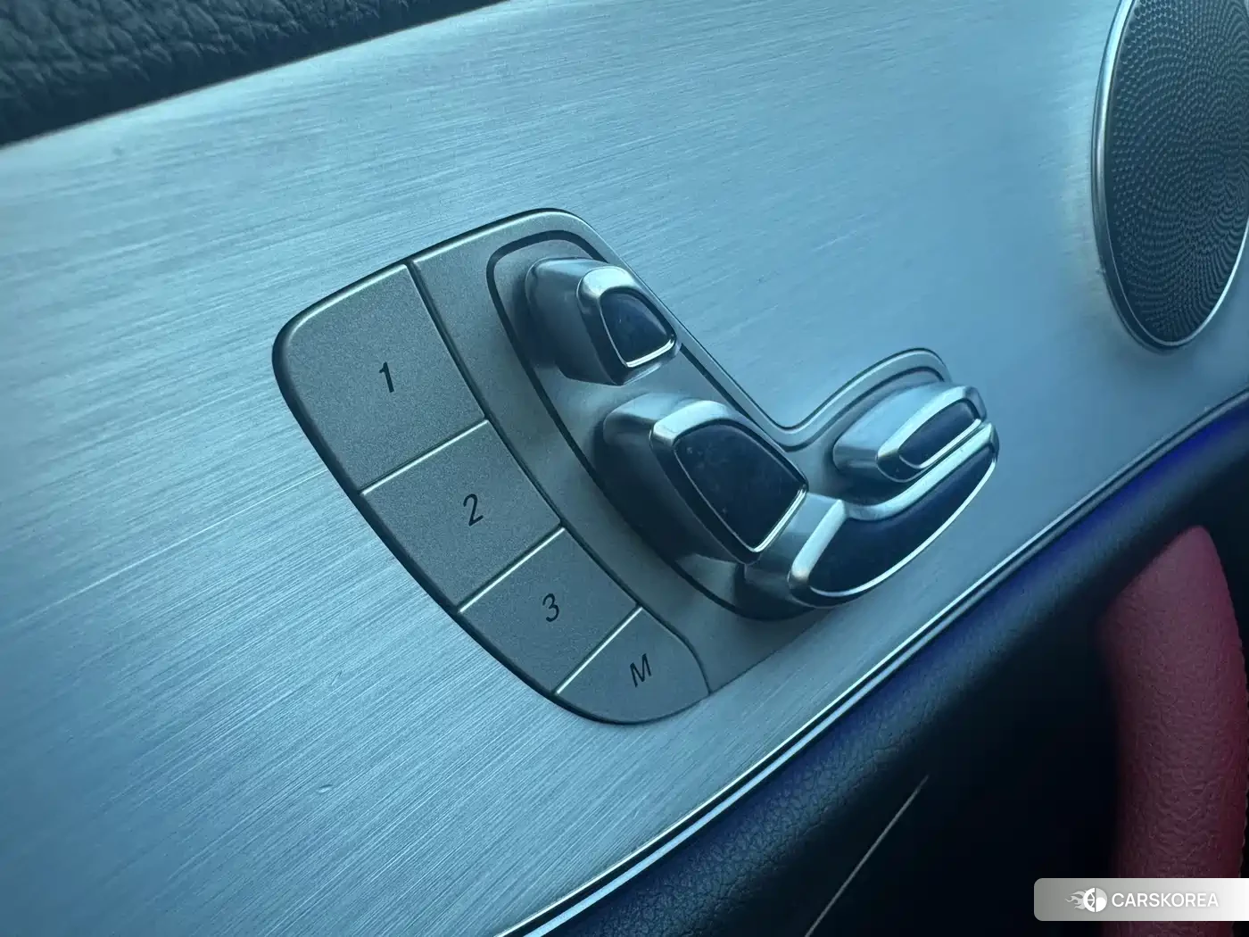 Mercedes-Benz E-Class id 4659778 из Китая 10