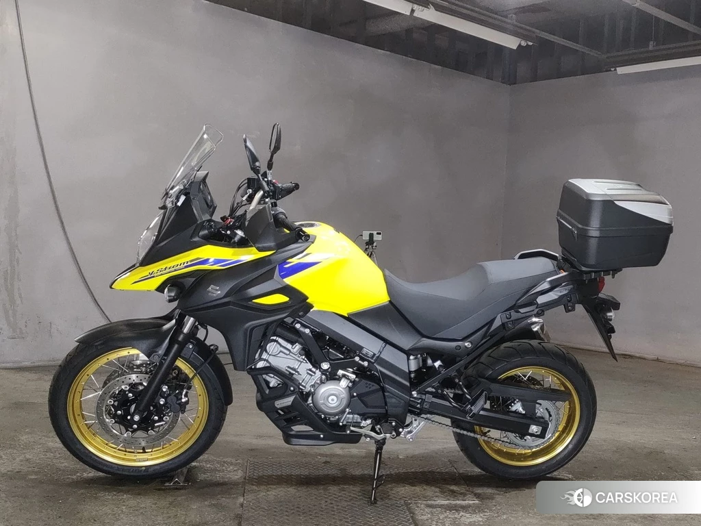 Проданный Suzuki V-STROM 650 XT 2023 из Японии, фото 2