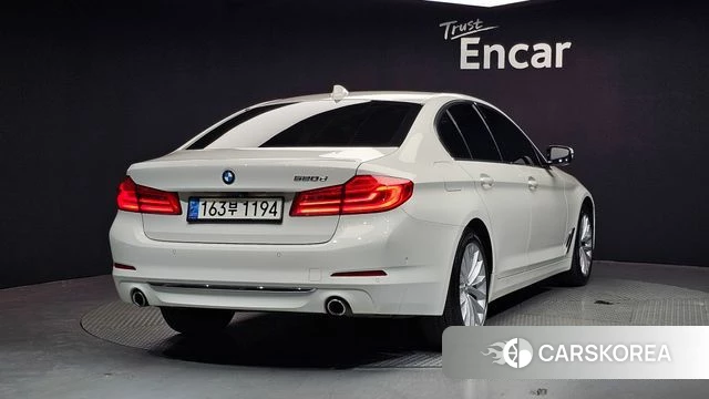 BMW 5 Series (G30) id 3942630 из Кореи 12