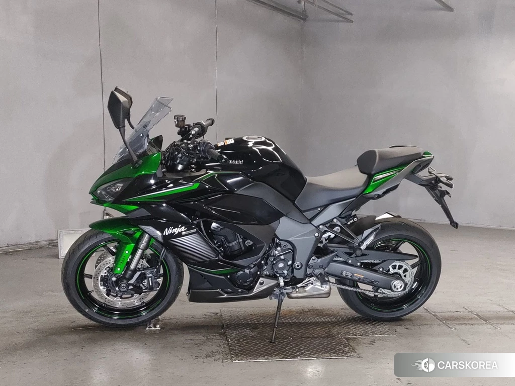Проданный Kawasaki NINJA 1000 SX 2024 из Японии, фото 2