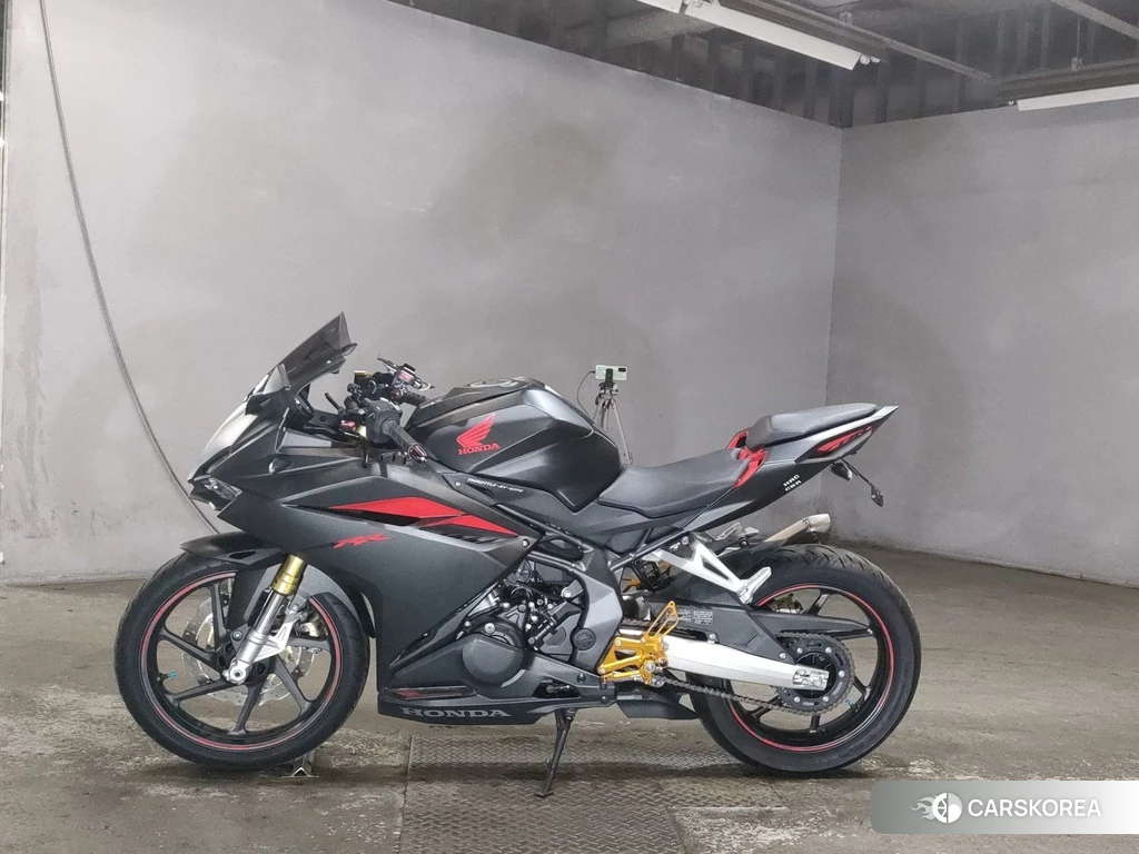 Проданный Honda CBR250RR 2017 из Японии, фото 2