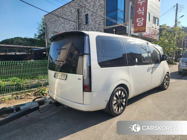 Hyundai Staria id 4298752 из Кореи 8