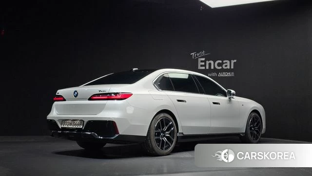 BMW 7 Series (G70) id 4353980 из Кореи 12