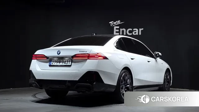 BMW 5 Series (G60) id 3011013 из Кореи 12