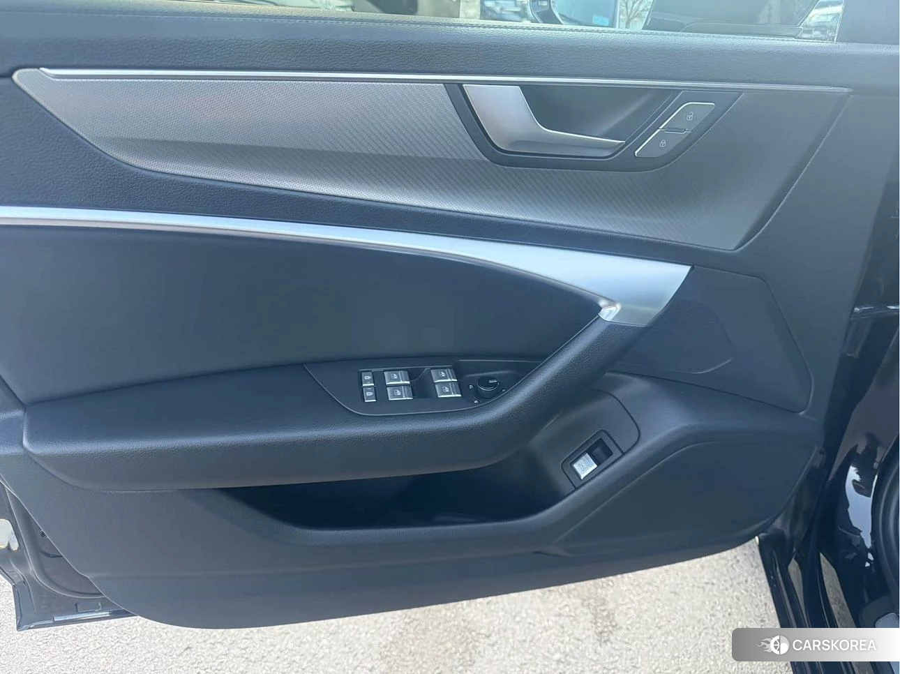 Audi A6L id 4479847 из Китая 7