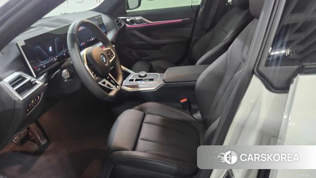 BMW i4 2025 Белый из Кореи, фото 2