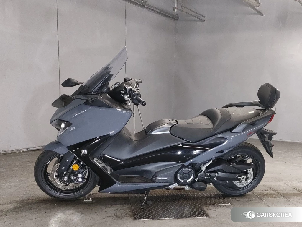 Проданный Yamaha T-MAX 560 2021 из Японии, фото 2