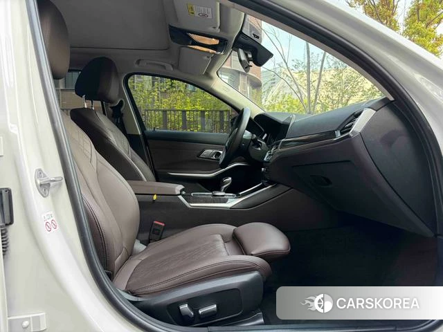 BMW 3 series id 4297473 из Китая 10