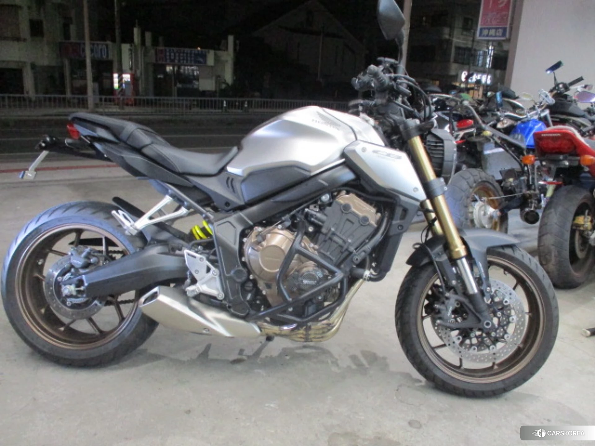 Проданный Honda CB650R id 3950254 из Японии