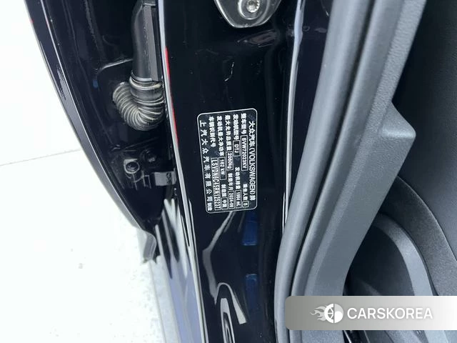 Volkswagen Passat id 4207409 из Китая 12