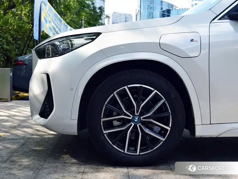 BMW iX1 id 4655200 из Китая 7