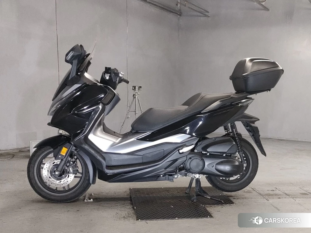 Проданный Honda FORZA 2018 из Японии, фото 2