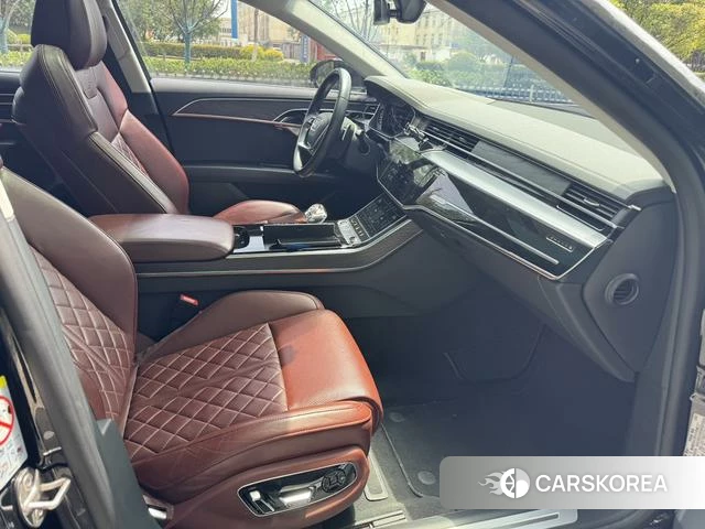 Audi A8 2021 Черный из Китая, фото 2