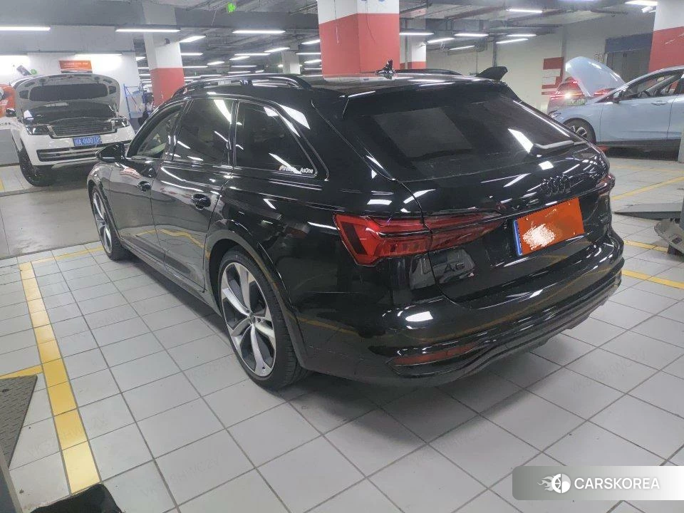 Audi A6 (import) 2020 Черный из Китая, фото 2