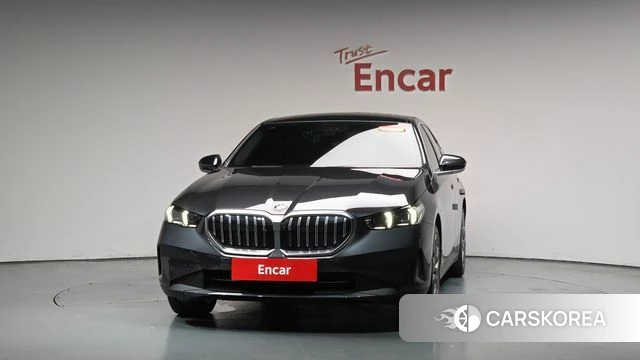 BMW 5 Series (G60) id 4499871 из Кореи 12