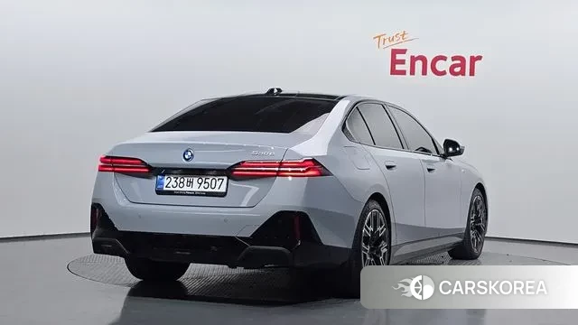 BMW 5 Series (G60) id 3715845 из Кореи 12