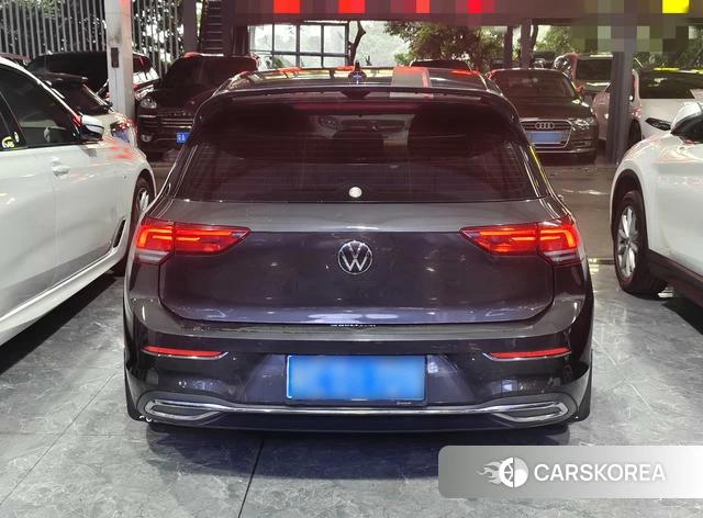 Volkswagen Golf 2022 Черный из Китая, фото 2