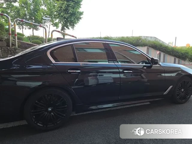 BMW 5 Series (G30) id 3682673 из Кореи 12