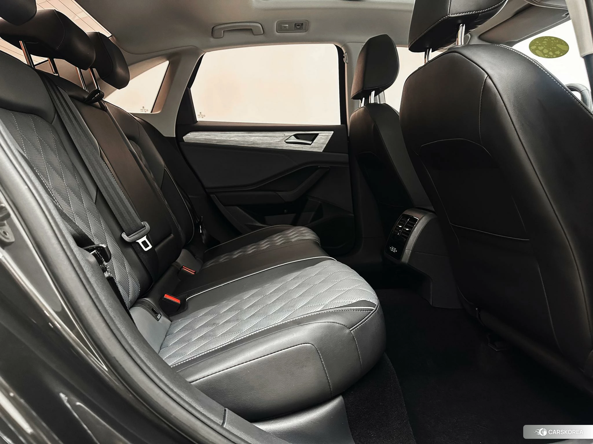 Volkswagen Sagitar id 4493059 из Китая 12