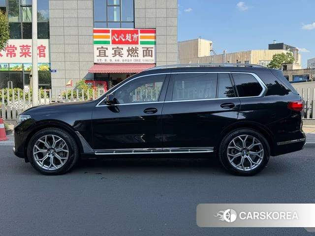 BMW X7 2022 Черный из Китая, фото 5