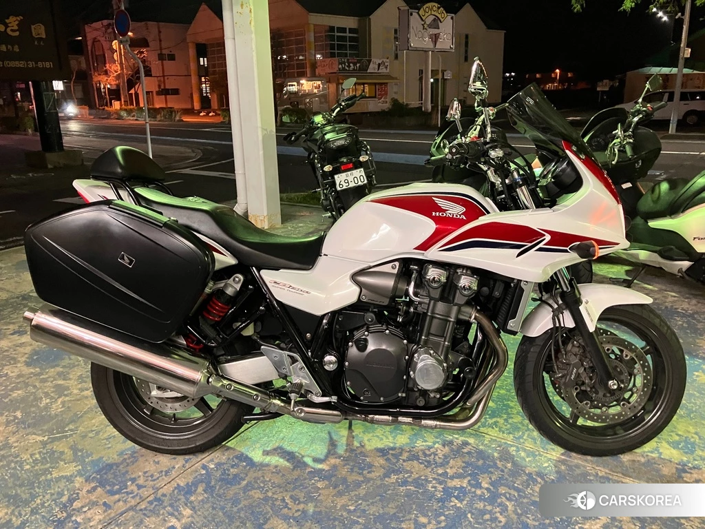 Проданный Honda CB1300ST 2010 из Японии