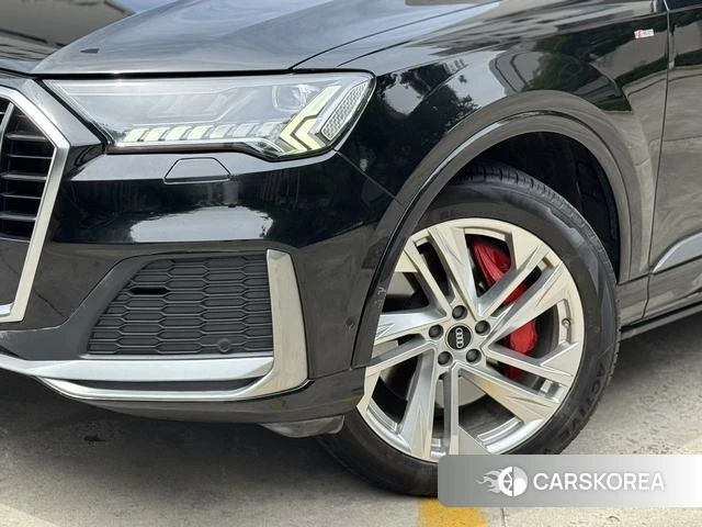 Audi Q7 id 4336279 из Китая 11