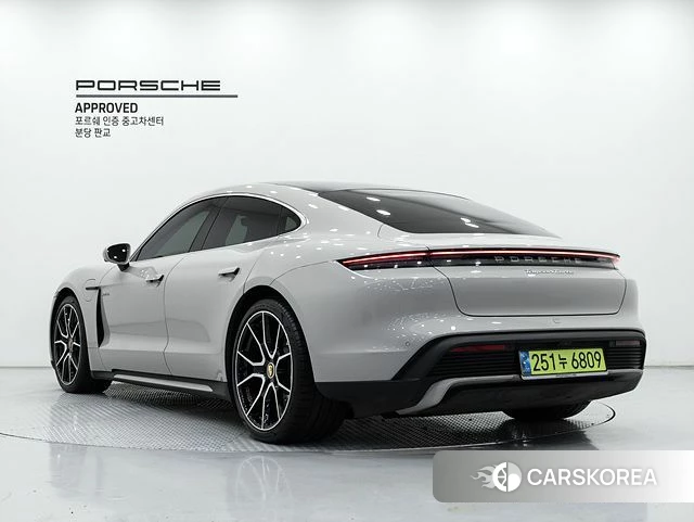 Porsche Taycan id 4612566 из Кореи 12