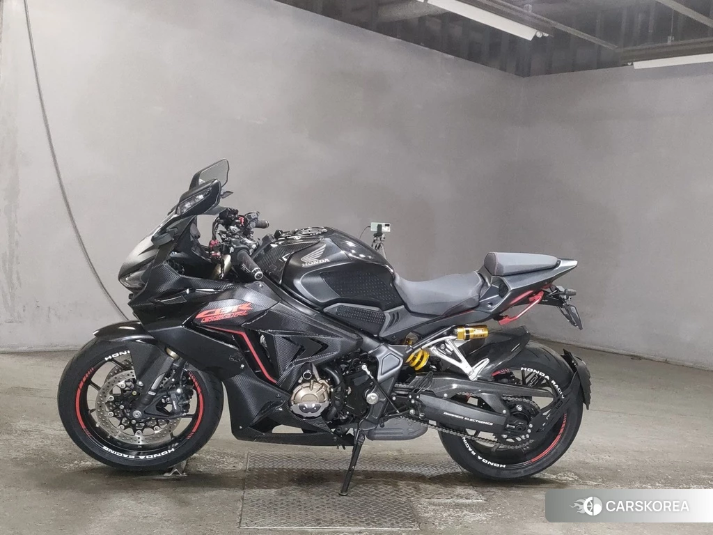 Проданный Honda CBR650R 2019 из Японии