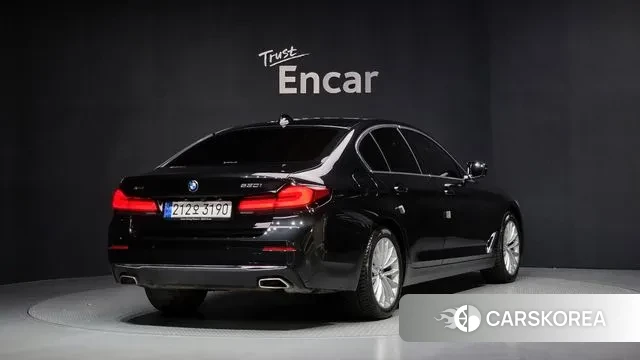 BMW 5 Series (G30) id 3690853 из Кореи 12