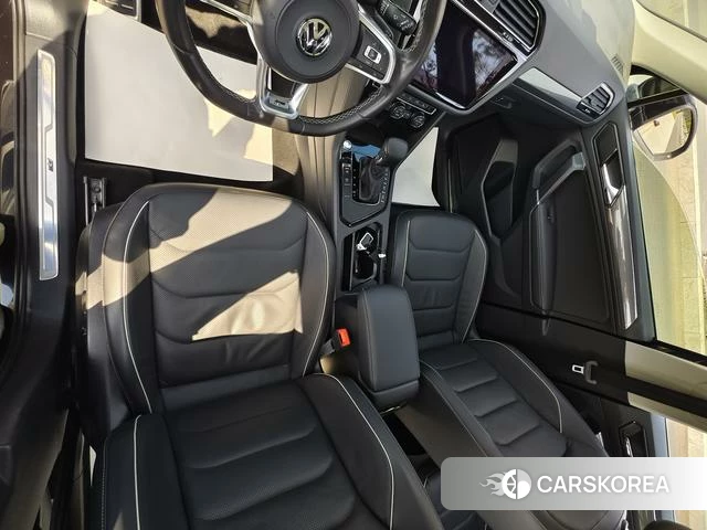 Volkswagen Tiguan L id 4217556 из Китая 8