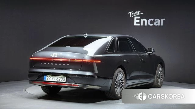 Hyundai Grandeur Hybrid (GN7) id 4200716 из Кореи 12