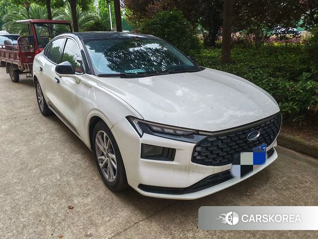 Ford Mondeo 2022 Белый из Китая, фото 6