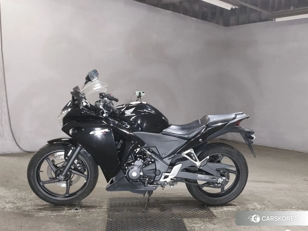 Проданный Honda CBR250R 2013 из Японии, фото 2