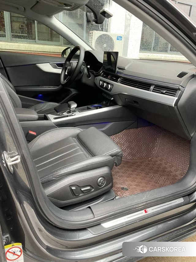 Audi A4L id 3921157 из Китая 6