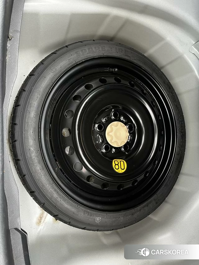 Toyota Corolla id 4262297 из Китая 12