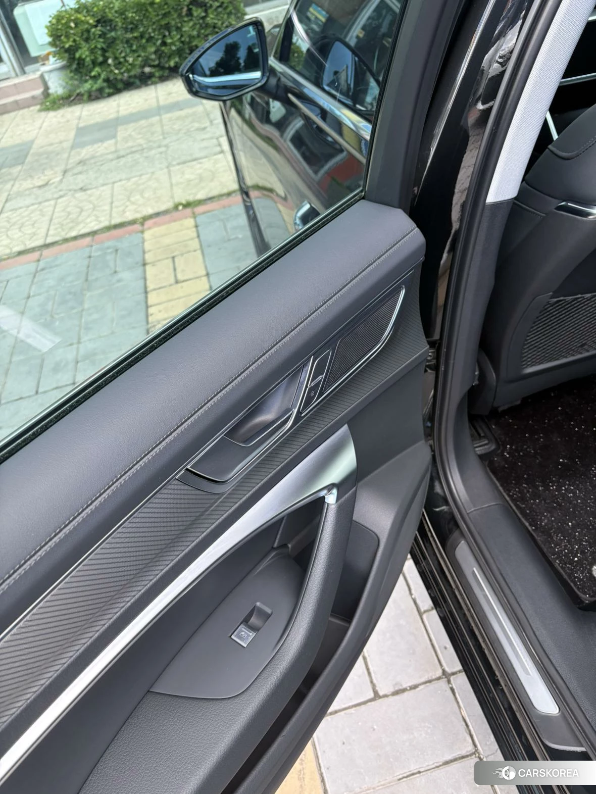 Audi A6L id 4441376 из Китая 7