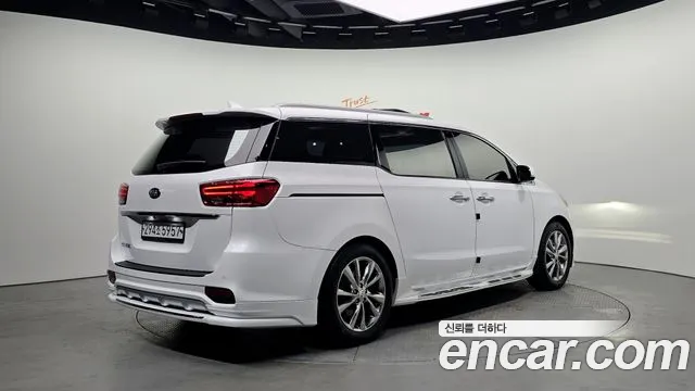 Kia The New Carnival id 2710823 из Кореи 12