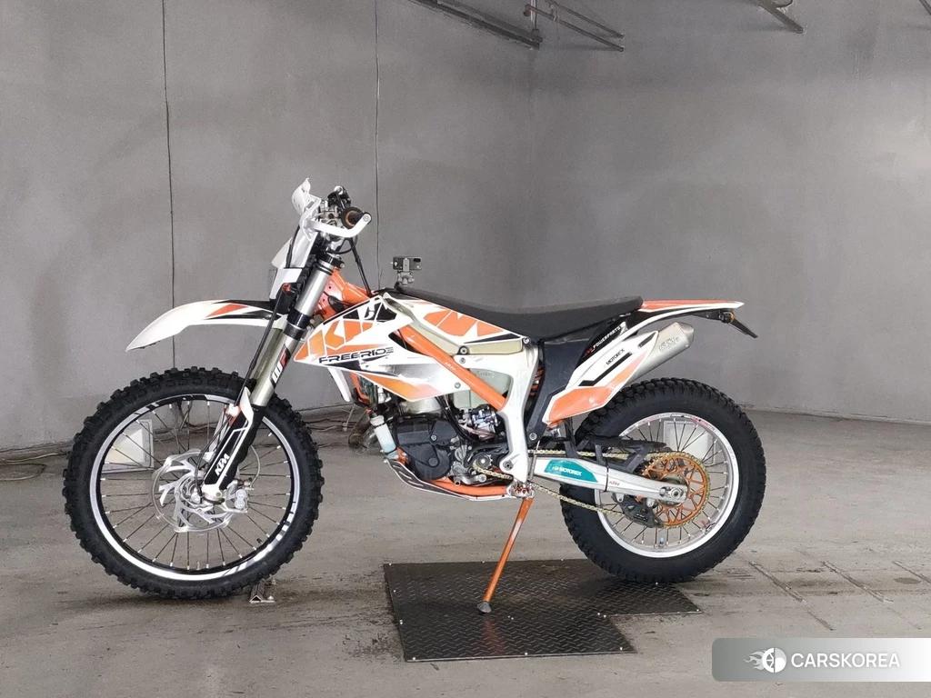 Проданный KTM 250R FREERIDE 2015 из Японии, фото 2
