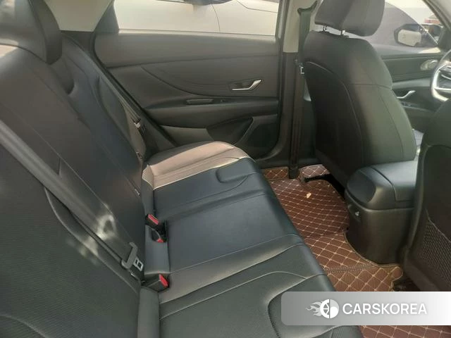 Hyundai Elantra 2021 Белый из Китая, фото 2