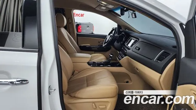 Kia The New Carnival id 2658422 из Кореи 12