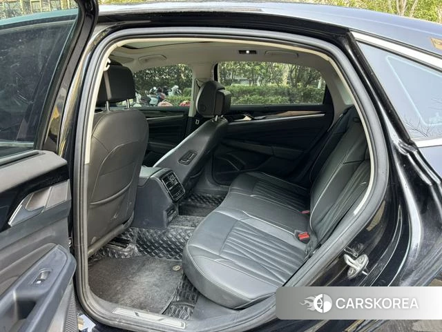 Volkswagen Passat id 4241717 из Китая 8