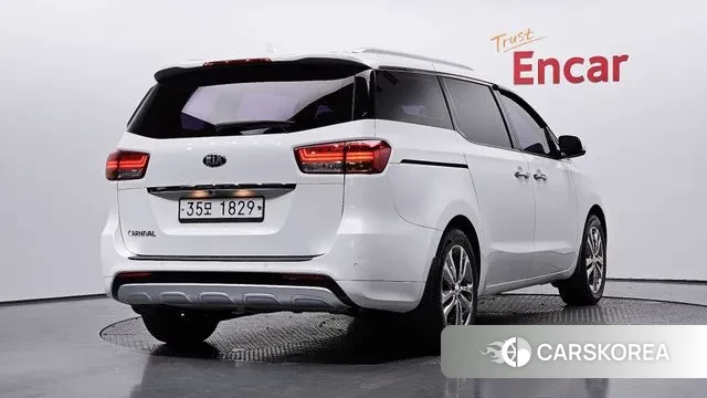 Kia All New Carnival id 3455288 из Кореи 12