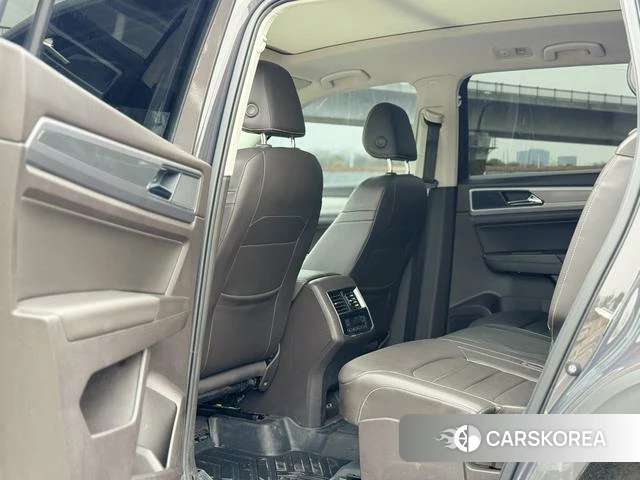 Volkswagen Tourang id 4209597 из Китая 9