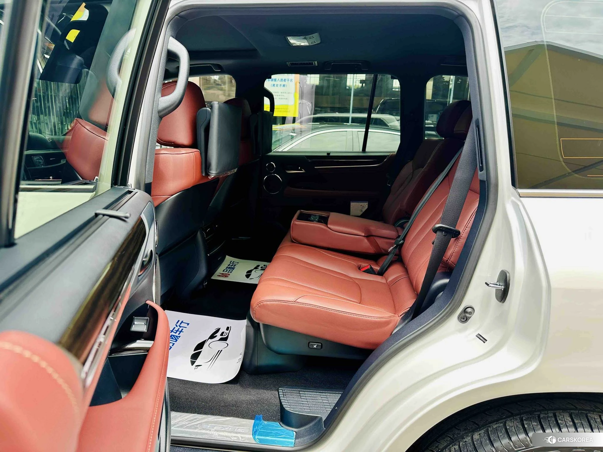 Lexus LX id 4510469 из Китая 7