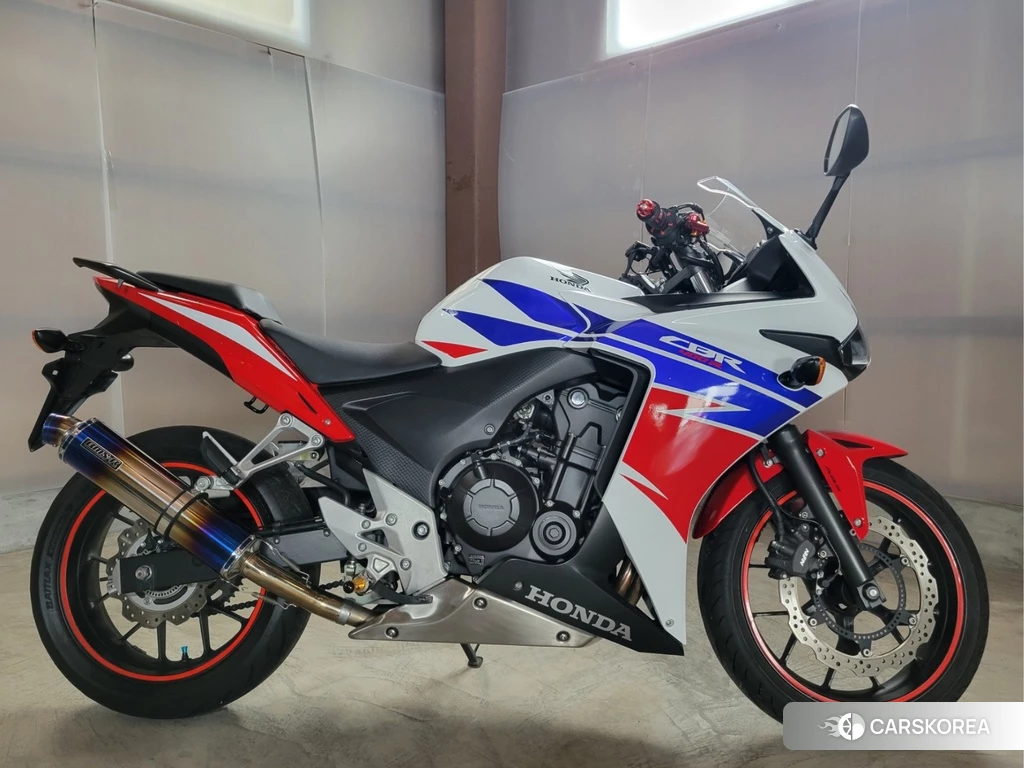 Проданный Honda CBR400R ABS 2013 из Японии