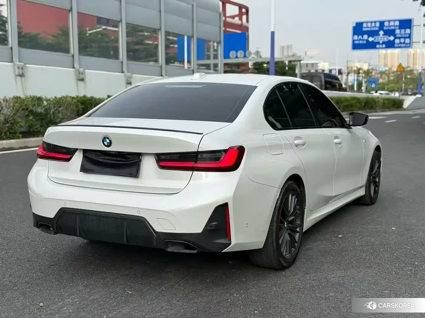 BMW 3 series 2024 Белый из Китая, фото 2