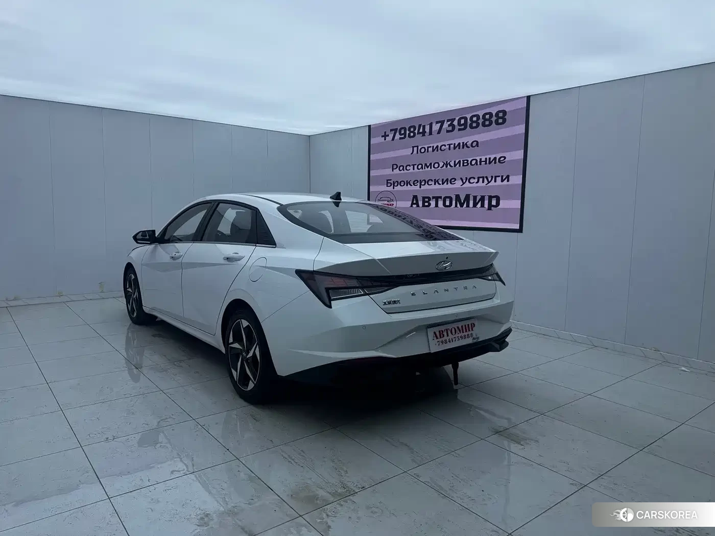 Hyundai Elantra 2023 Белый из Китая, фото 2